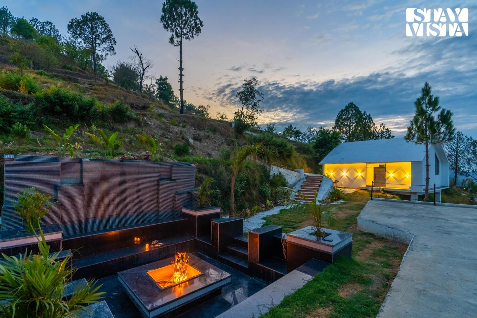 Stayvista At Luna Nova With Outdoor Pool - Ranikhet Exterior foto